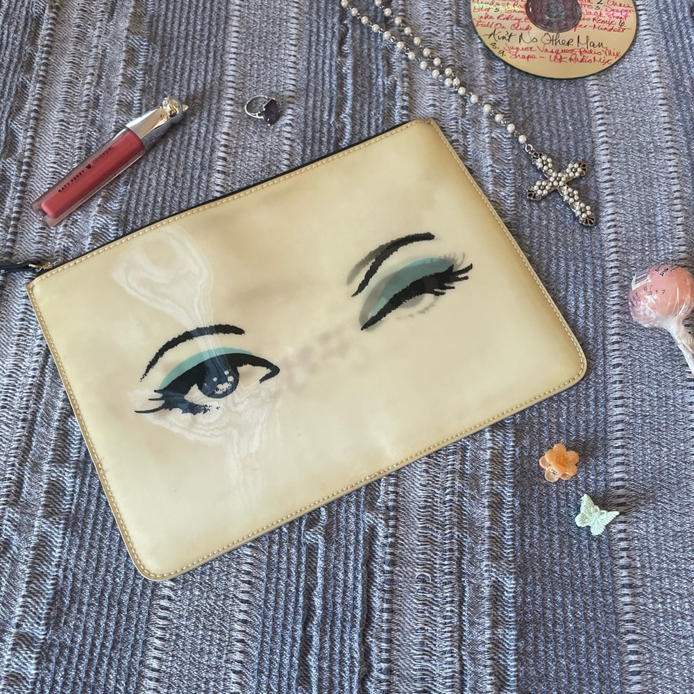 Kate Spade Hologram Winking Zip Cluth - Picture 3 of 15